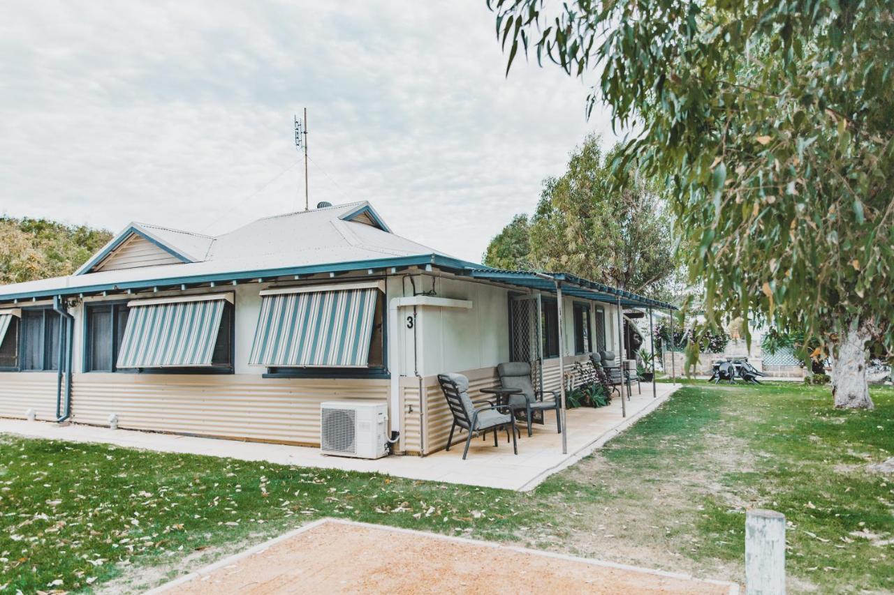 Dongara Hotel Motel Esterno foto