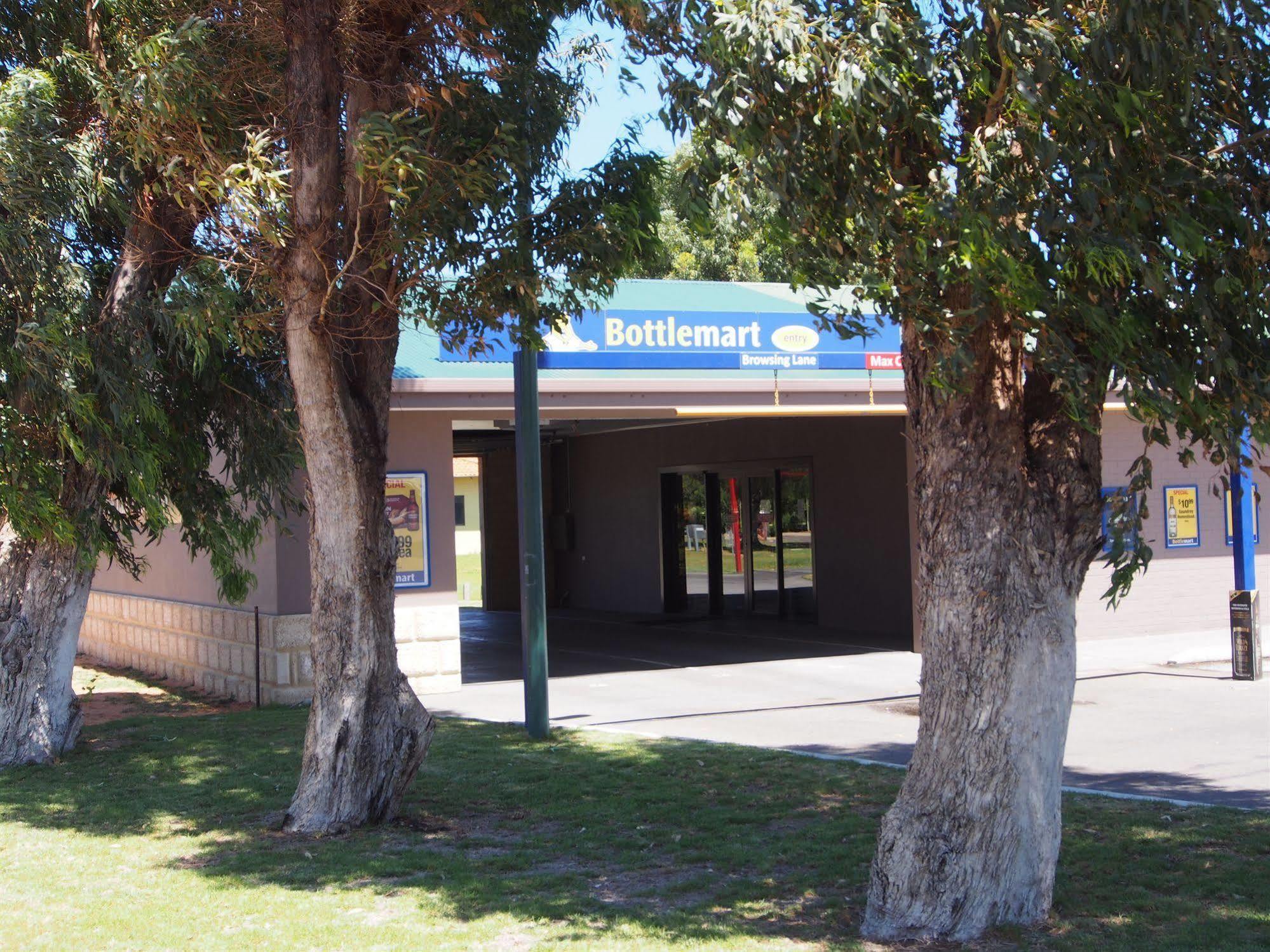 Dongara Hotel Motel Esterno foto